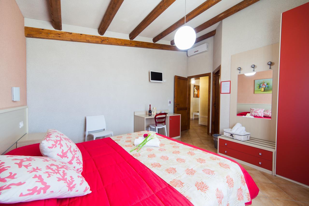 I Giardini Di Elencosta Bed and Breakfast Rilievo Exteriör bild